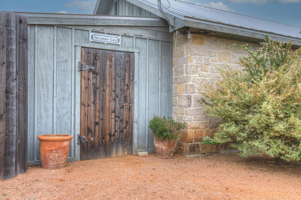 Romantic Oasis With Hot Tub Near Fred And Wineries! Fredericksburg Exterior foto